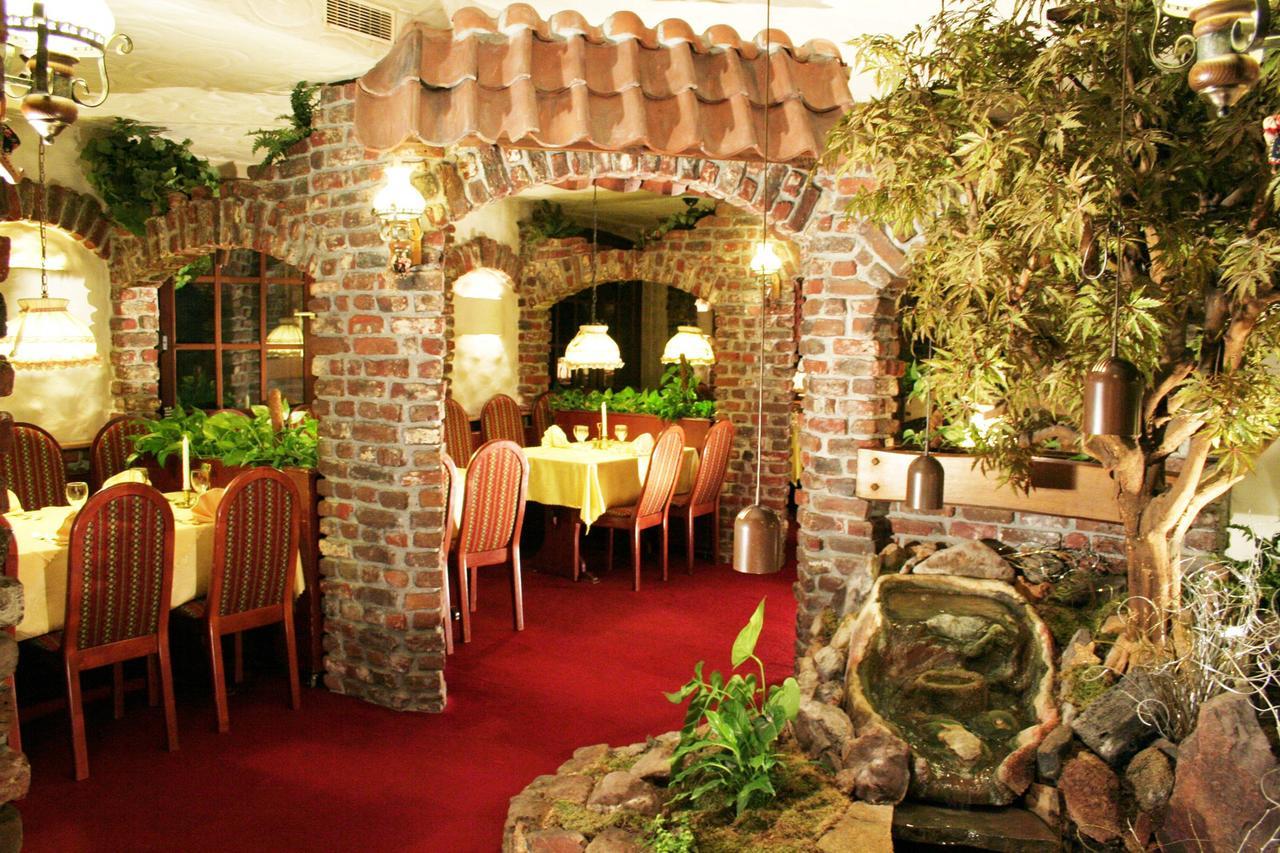 Hotel Restaurant Cristal Wintzenheim Exteriér fotografie